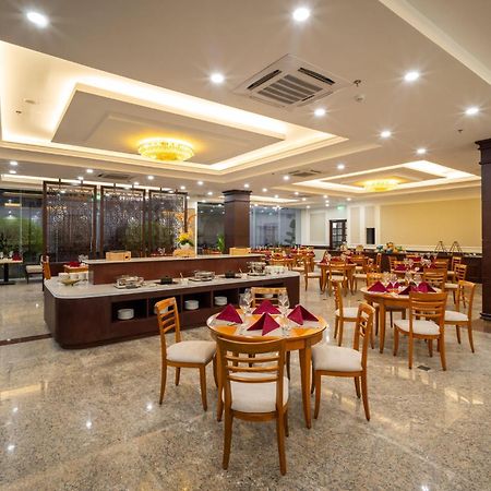 The Hub Hotel - Airport Ho Chi Minh City Bagian luar foto